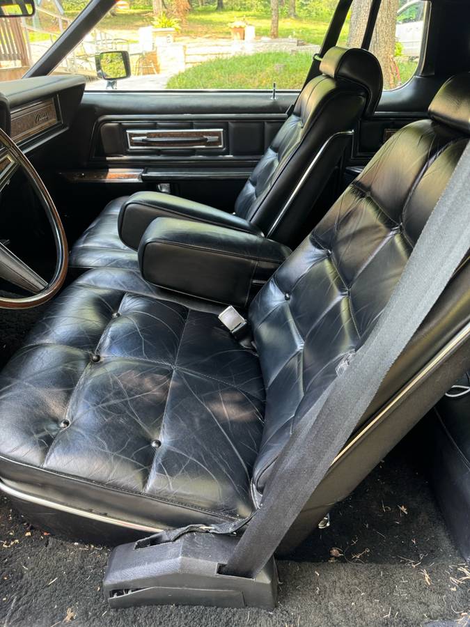 Lincoln-Continental-mark-four-1974-black-9