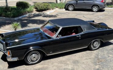 Lincoln-Continental-mark-iii-1970-Black-Red-13