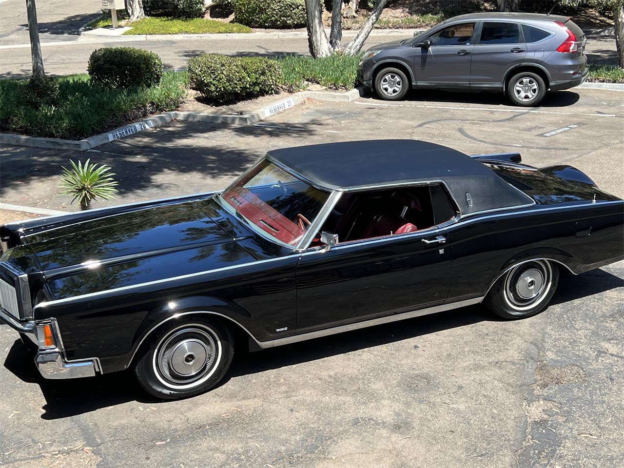 Lincoln-Continental-mark-iii-1970-Black-Red-13