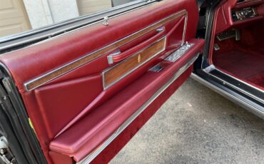 Lincoln-Continental-mark-iii-1970-Black-Red-18