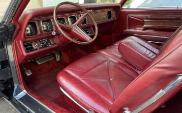 Lincoln-Continental-mark-iii-1970-Black-Red-19