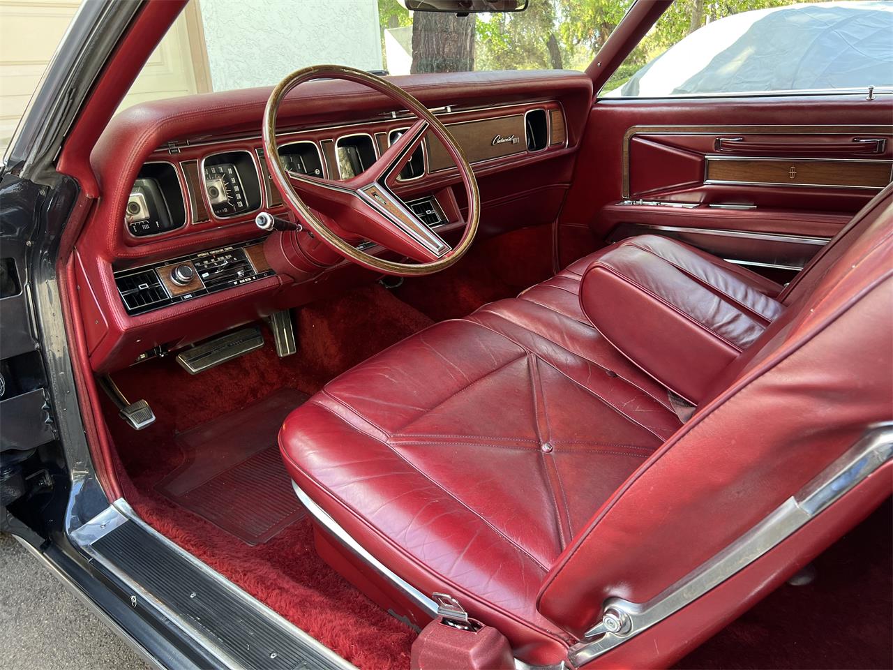 Lincoln-Continental-mark-iii-1970-Black-Red-19