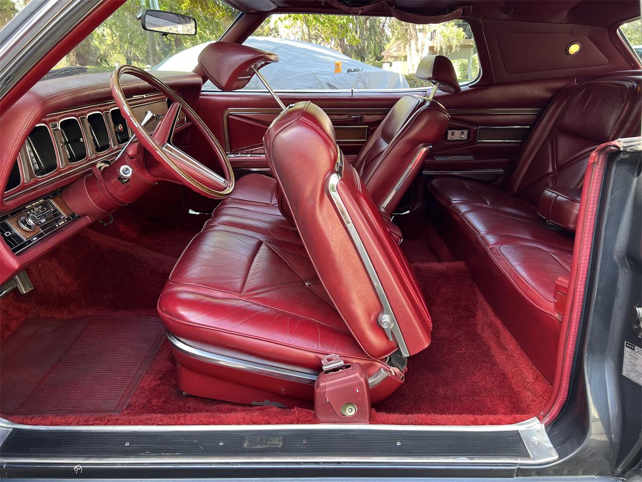 Lincoln-Continental-mark-iii-1970-Black-Red-20