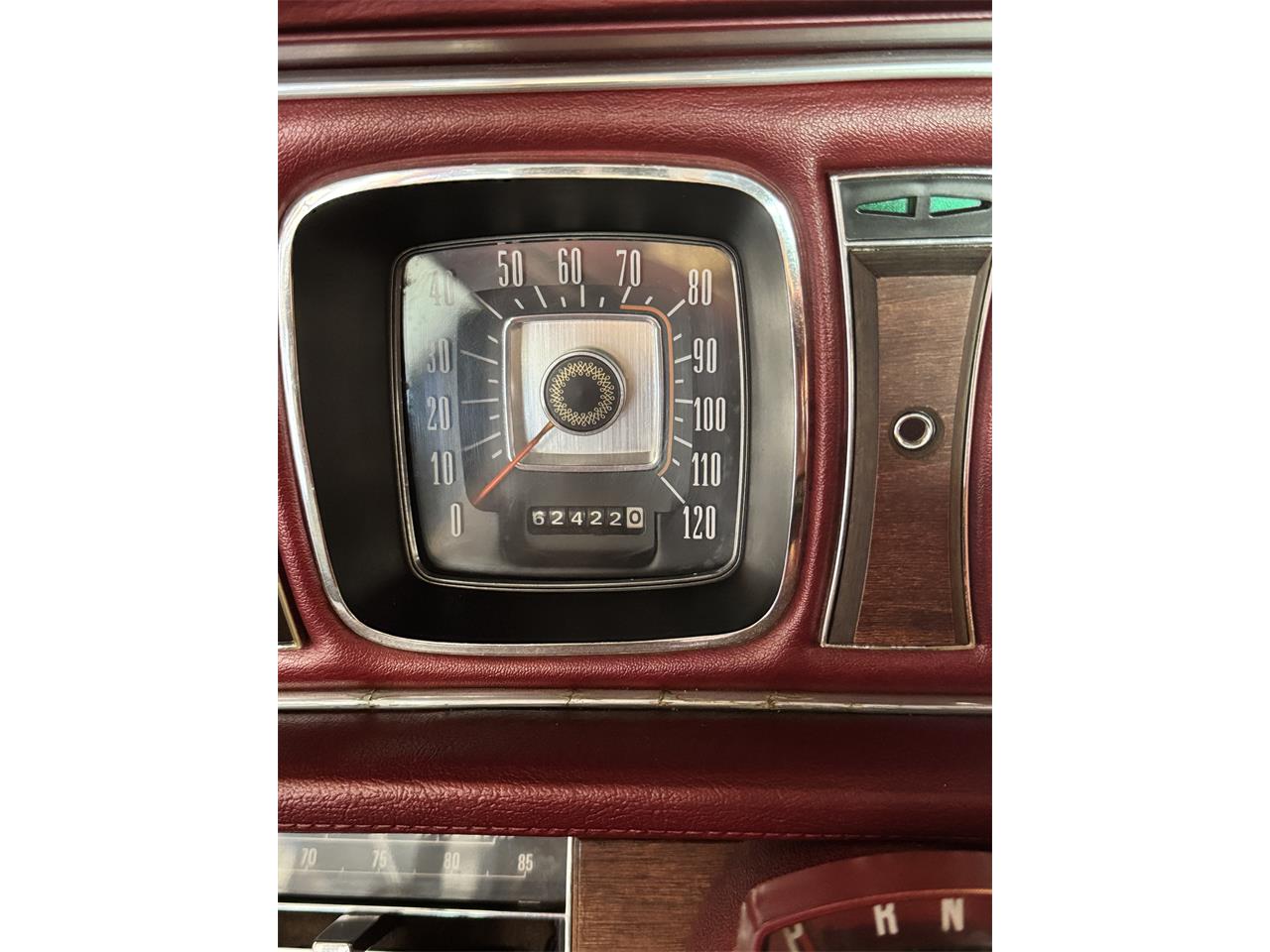Lincoln-Continental-mark-iii-1970-Black-Red-21