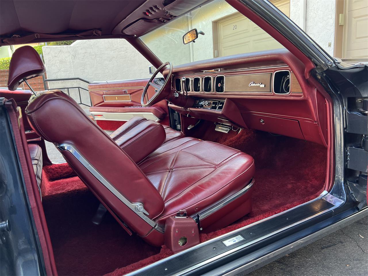 Lincoln-Continental-mark-iii-1970-Black-Red-23