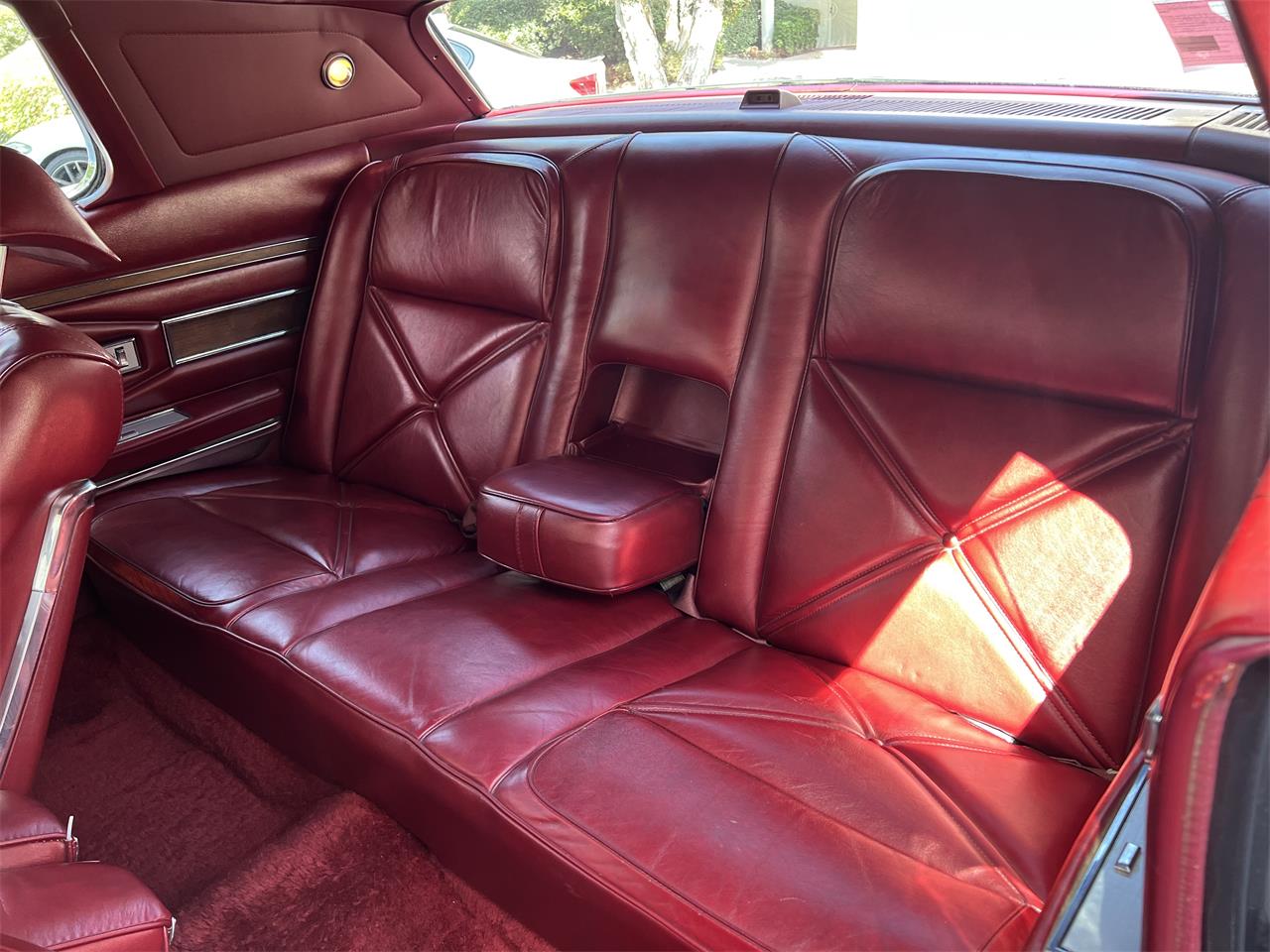 Lincoln-Continental-mark-iii-1970-Black-Red-25