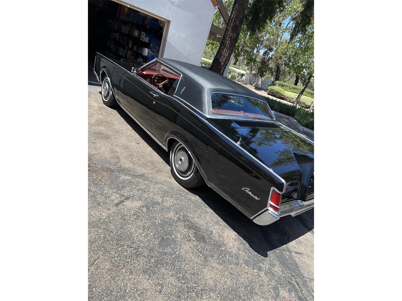 Lincoln-Continental-mark-iii-1970-Black-Red-3