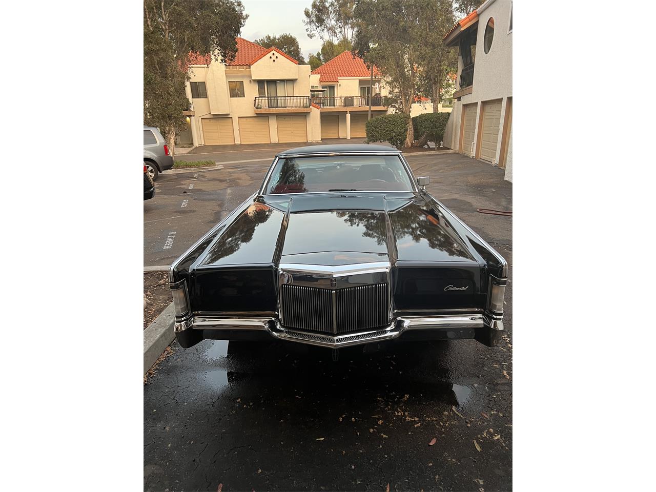 Lincoln-Continental-mark-iii-1970-Black-Red-9