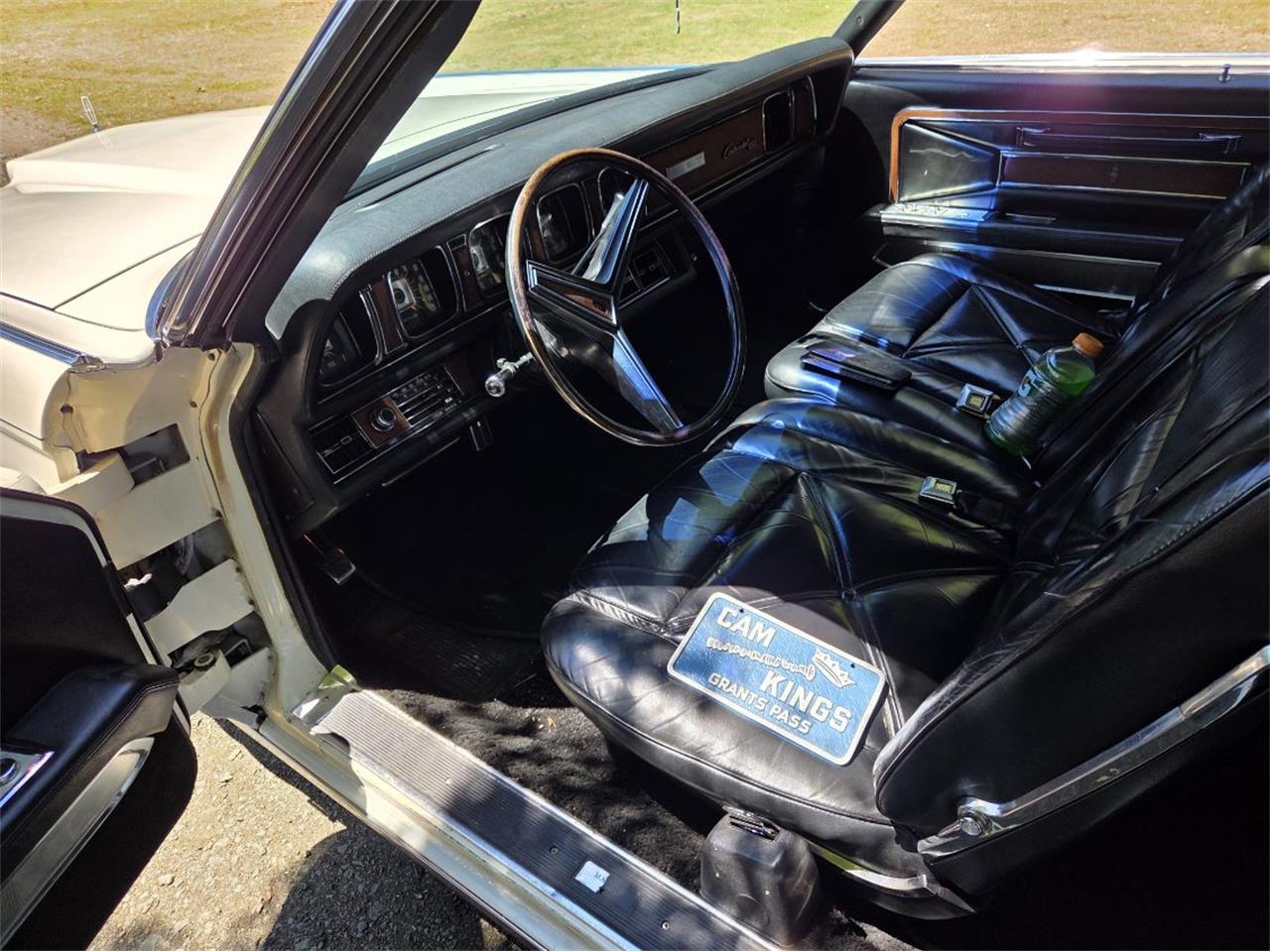 Lincoln-Continental-mark-iii-1970-White-Black