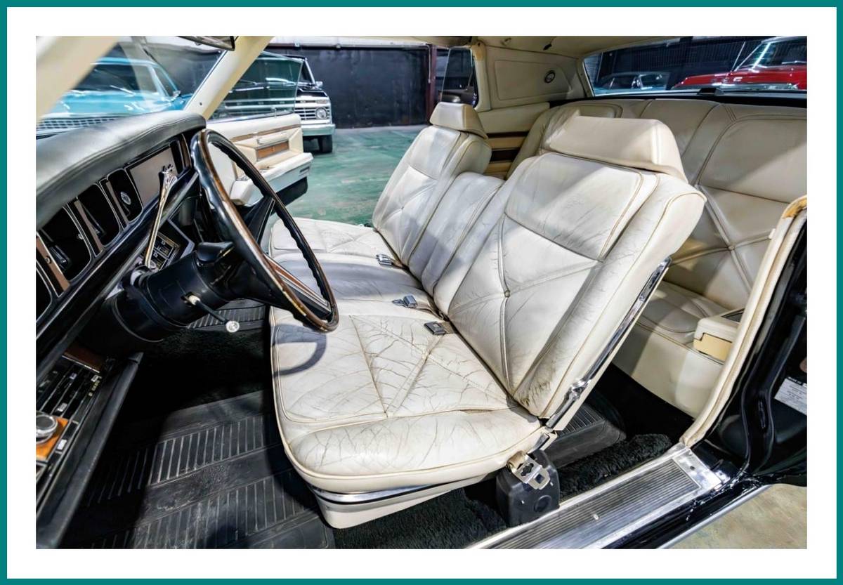 Lincoln-Continental-mark-iii-1970-black-2