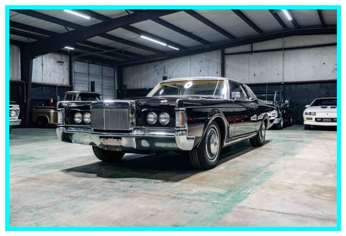 Lincoln-Continental-mark-iii-1970-black-4