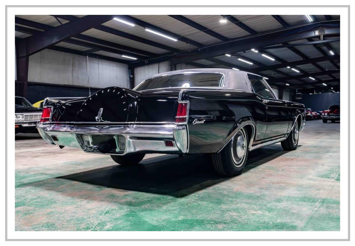 Lincoln-Continental-mark-iii-1970-black-5