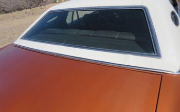 Lincoln-Continental-mark-iv-1972-Gold-Metallic-BROWN-18