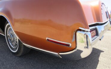 Lincoln-Continental-mark-iv-1972-Gold-Metallic-BROWN-2