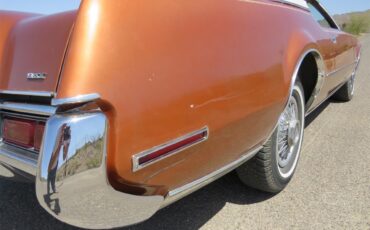 Lincoln-Continental-mark-iv-1972-Gold-Metallic-BROWN-35