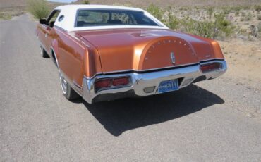 Lincoln-Continental-mark-iv-1972-Gold-Metallic-BROWN-36