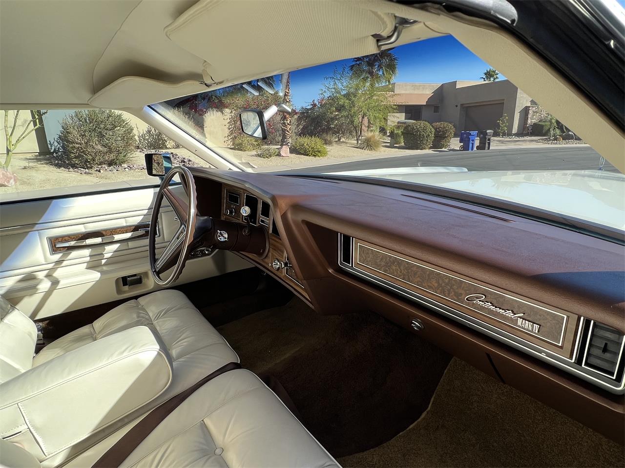Lincoln-Continental-mark-iv-1973-WHITE-WHITE-17