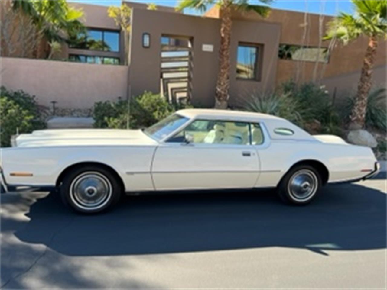Lincoln-Continental-mark-iv-1973-WHITE-WHITE