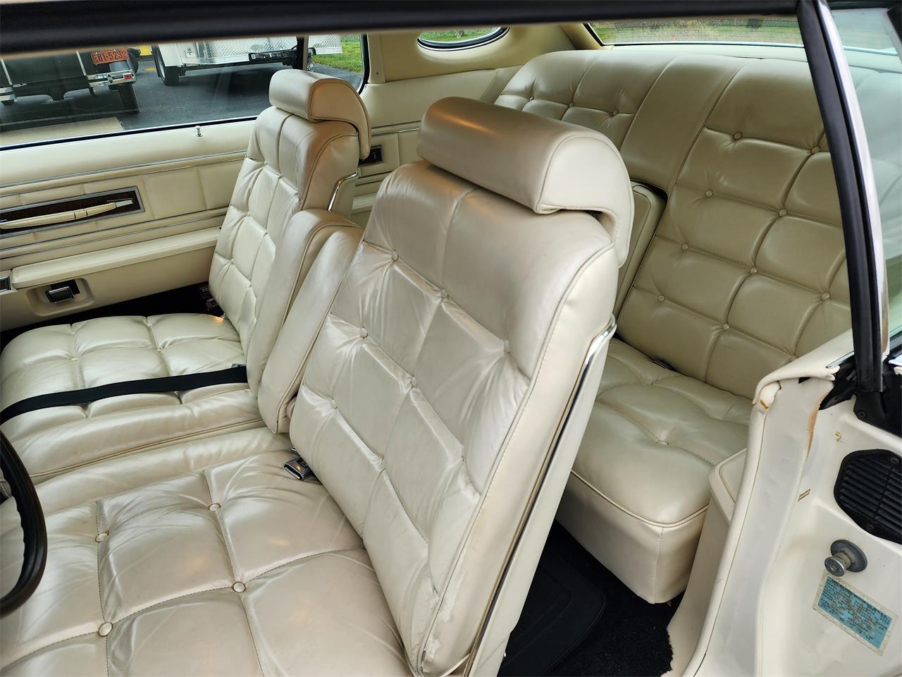 Lincoln-Continental-mark-iv-1973-White-White-10