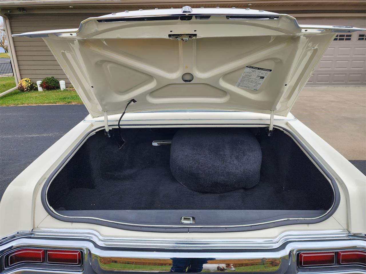 Lincoln-Continental-mark-iv-1973-White-White-13