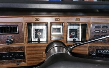 Lincoln-Continental-mark-iv-1973-White-White-20