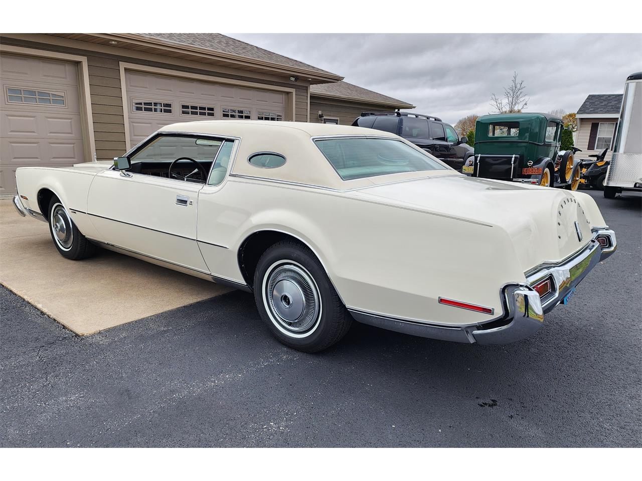 Lincoln-Continental-mark-iv-1973-White-White-5