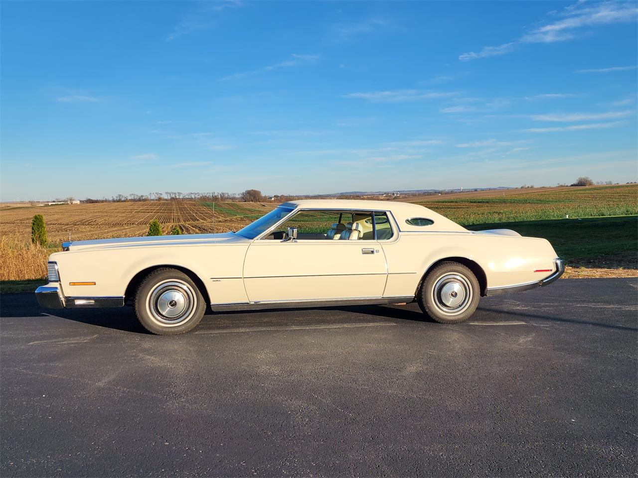 Lincoln-Continental-mark-iv-1973-White-White-7