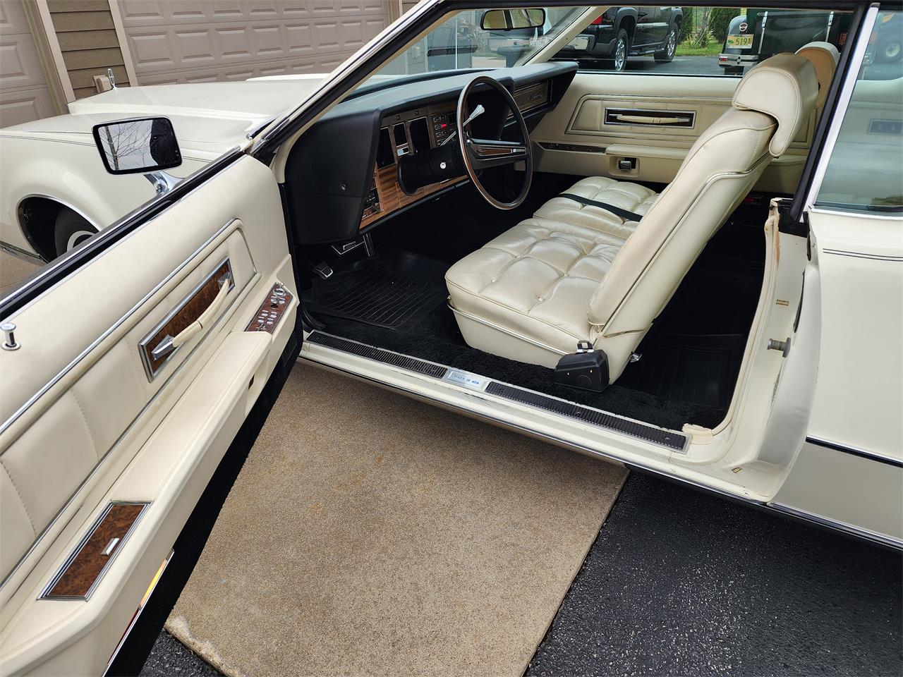 Lincoln-Continental-mark-iv-1973-White-White-9