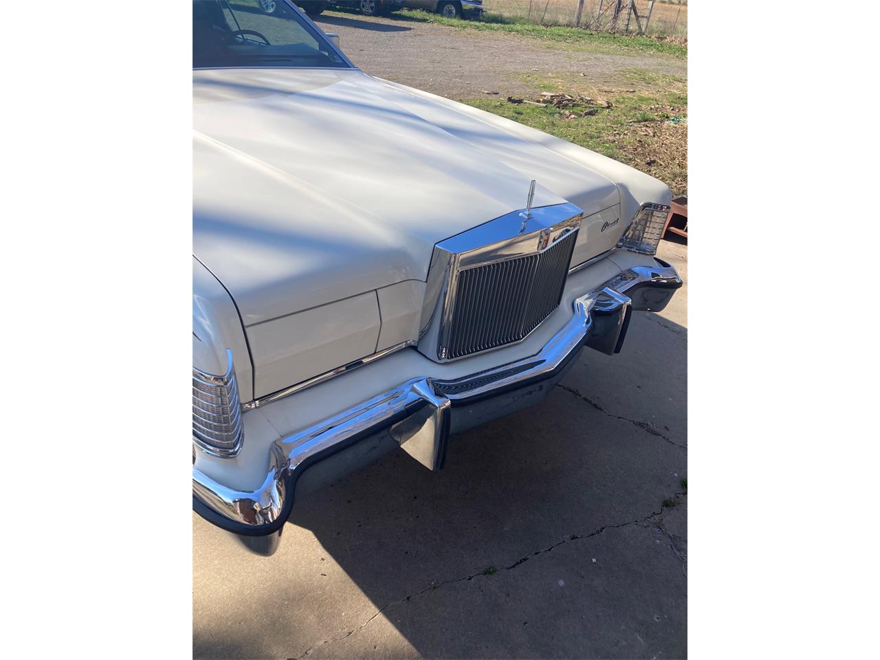 Lincoln-Continental-mark-iv-1974-White-Dark-Red-1