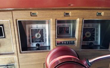 Lincoln-Continental-mark-iv-1975-Black-Red-1