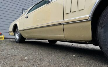 Lincoln-Continental-mark-v-1978-3