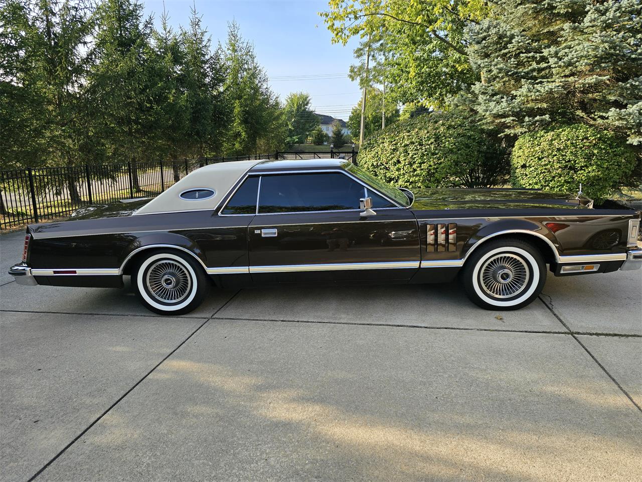 Lincoln-Continental-mark-v-1979-Brown-Beige-4