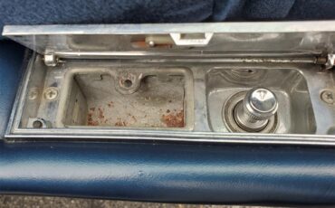 Lincoln-Continental-mark-v-1979-White-Blue-29