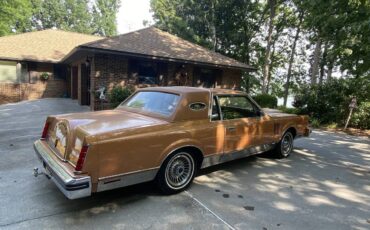 Lincoln-Continental-mark-vi-1980-custom-1