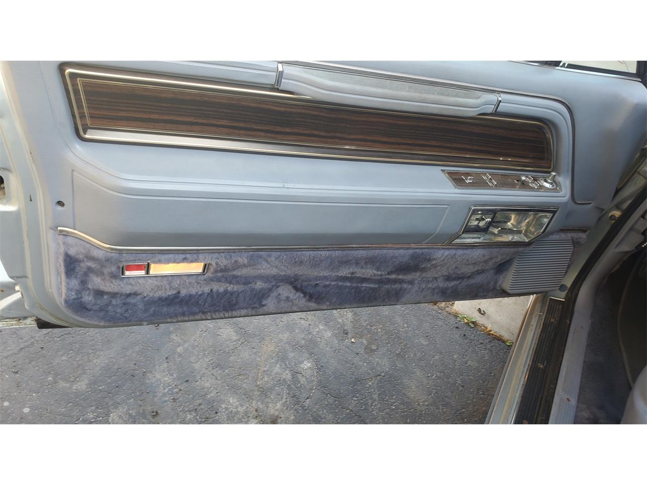 Lincoln-Continental-mark-vi-1983-Blue-Blue-14