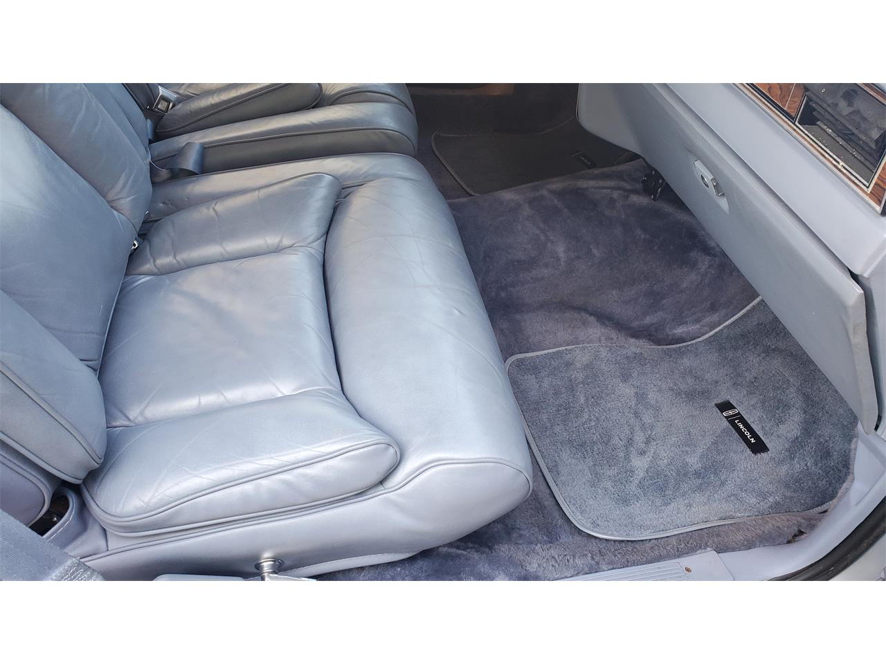Lincoln-Continental-mark-vi-1983-Blue-Blue-22