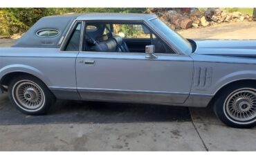 Lincoln-Continental-mark-vi-1983-Blue-Blue-7
