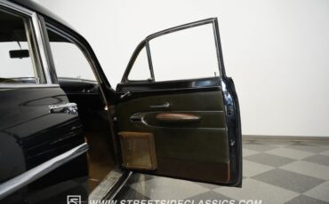 Lincoln-Cosmopolitan-1951-Black-Green-25