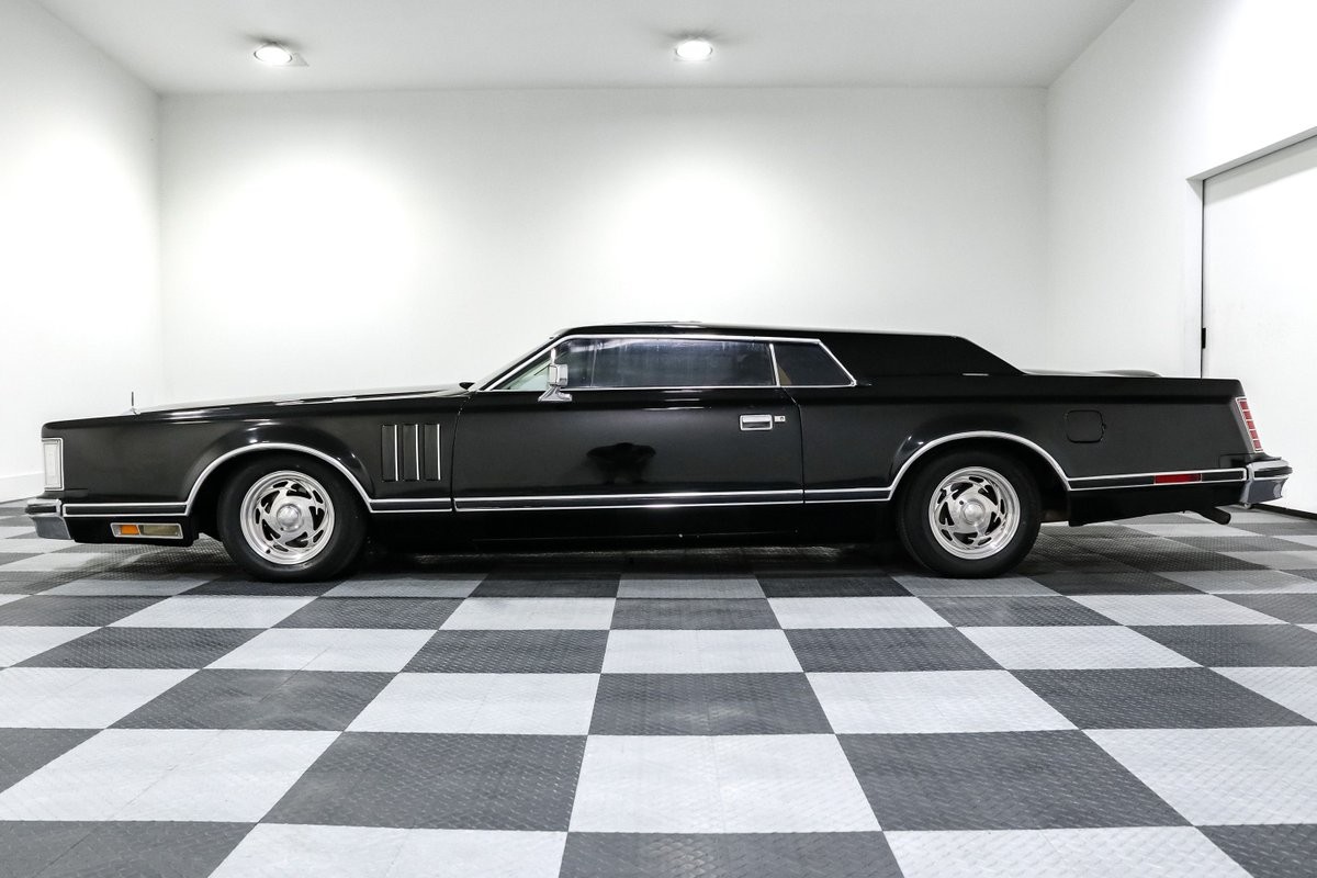 Lincoln-Mark-Series-1977-3