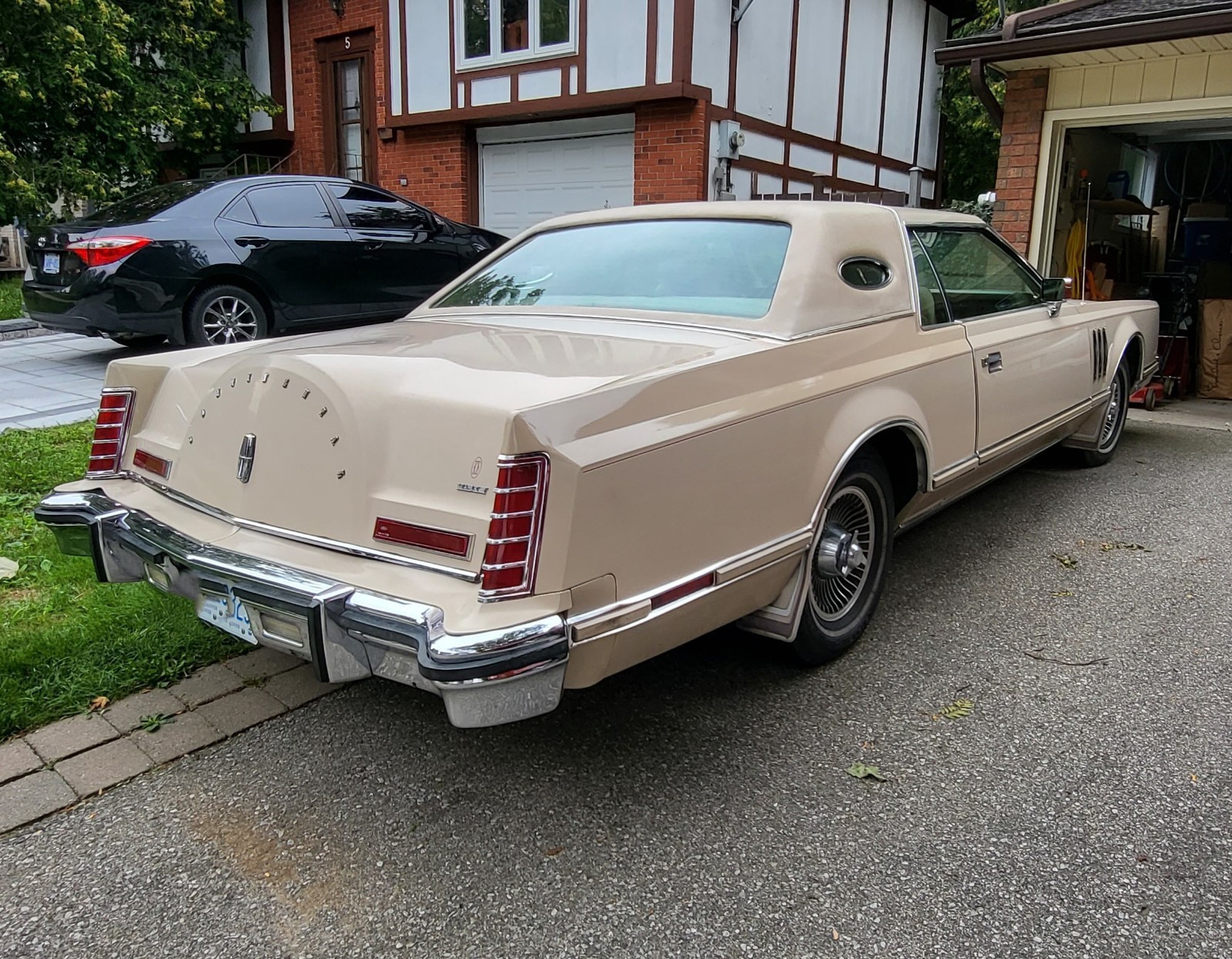 Lincoln-Mark-Series-1978-Coupe-1