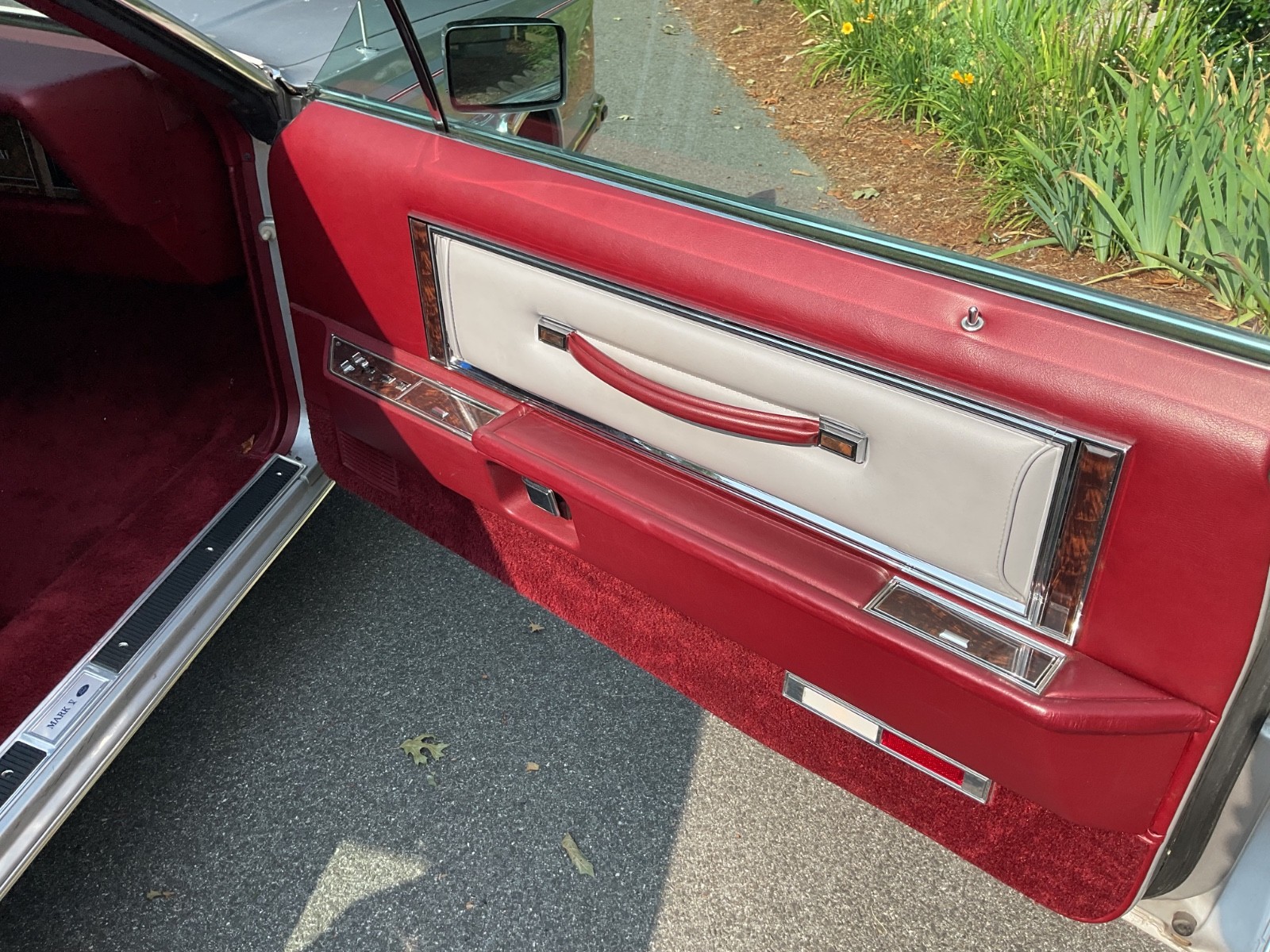 Lincoln-Mark-Series-1978-Coupe-23