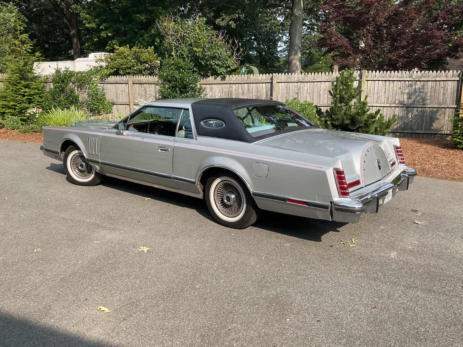 Lincoln-Mark-Series-1978-Coupe-29