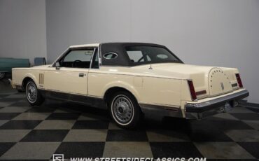 Lincoln-Mark-Series-1982-Coupe-11