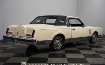 Lincoln-Mark-Series-1982-Coupe-15
