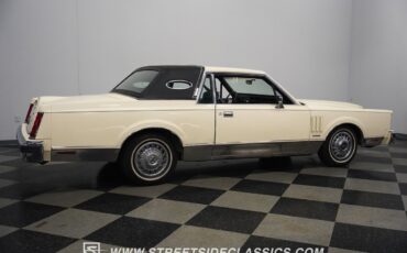 Lincoln-Mark-Series-1982-Coupe-16