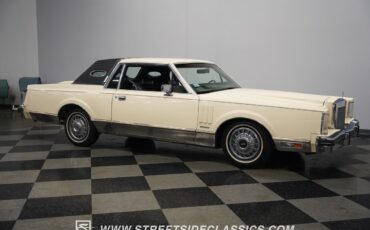 Lincoln-Mark-Series-1982-Coupe-18
