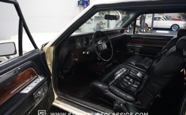 Lincoln-Mark-Series-1982-Coupe-4