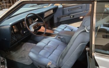 Lincoln-Mark-V-1978-13