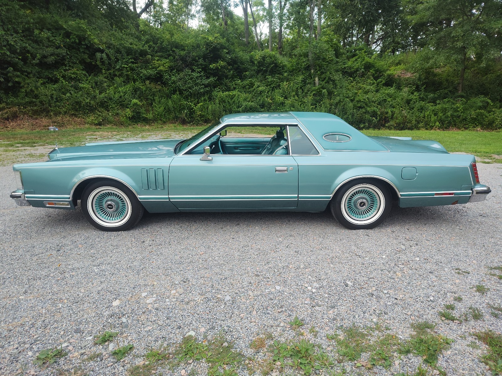 Lincoln-Mark-V-1979-3