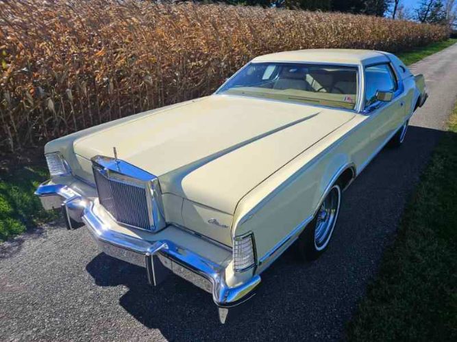 Lincoln-Mark-iv-1975-12